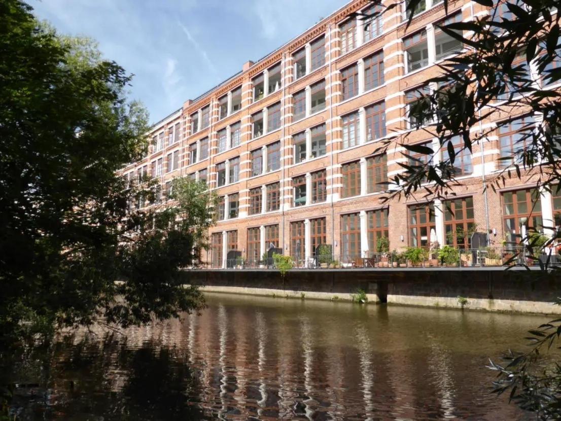 Relax-Wohnung Mit Balkon Ueber Die Weisse Elster Lipsko Exteriér fotografie